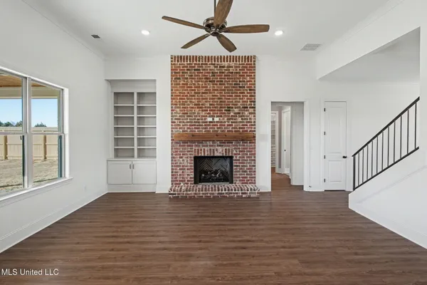 $682,500 | 2035 Livingston Way, Hernando, MS 38632