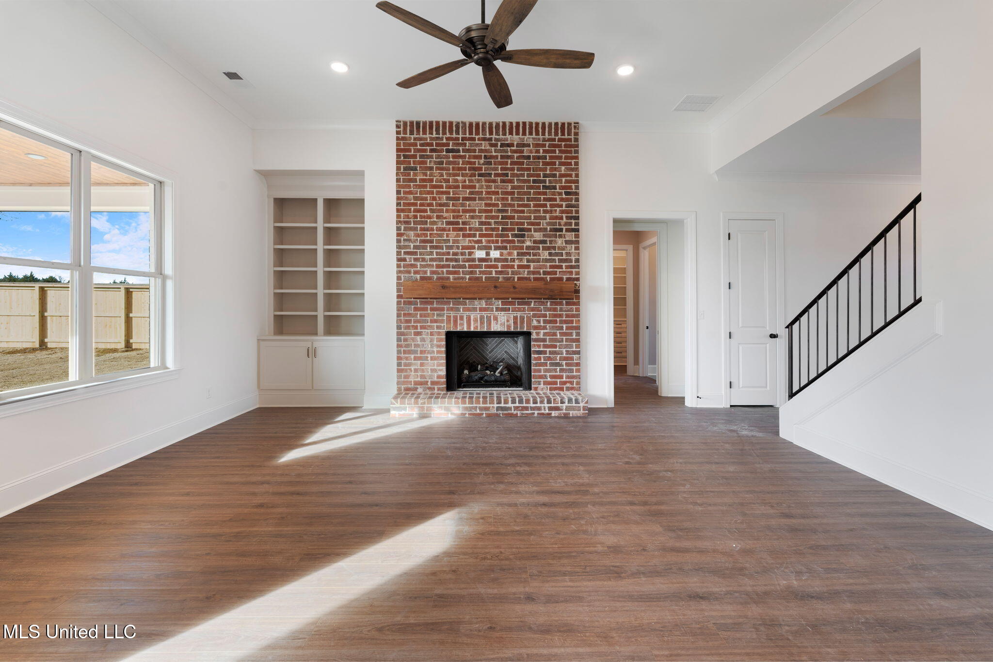 2035 Livingston Way Hernando, MS 38632 - Photo 9 of 43 Great Room b