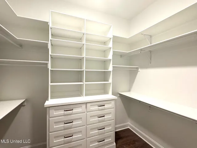 $682,500 | 2035 Livingston Way, Hernando, MS 38632