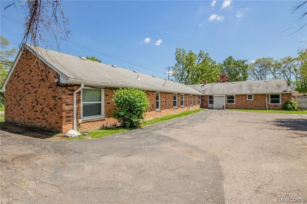 4413 Crooks Road Royal Oak, MI 48073 - Photo 15 of 20
