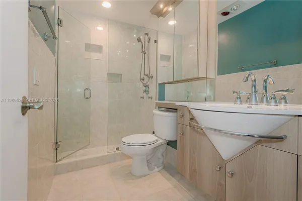 $4,500 | 2070 Northeast 65th Street, Fort Lauderdale, FL 33308