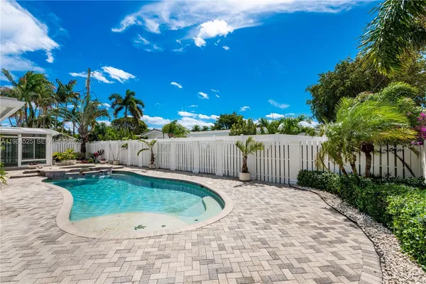 $4,500 | 2070 Northeast 65th Street, Fort Lauderdale, FL 33308