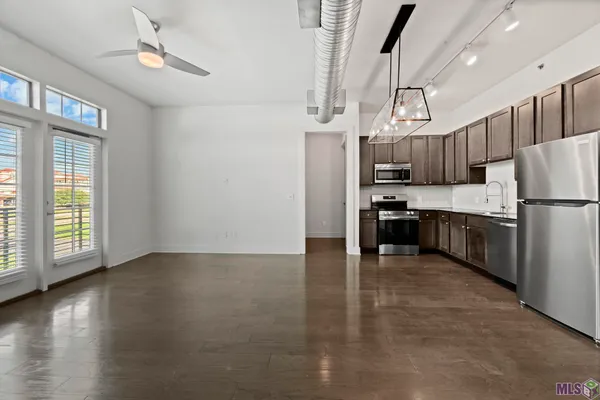 $285,000 | 333 East Boyd Drive, Unit 2, Baton Rouge, LA 70808