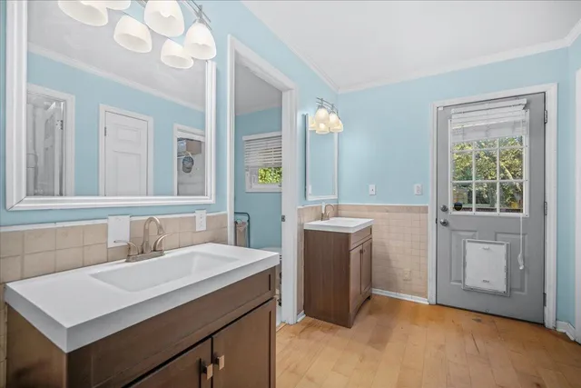 $290,000 | 555 West Barkley Street, Elloree, SC 29047