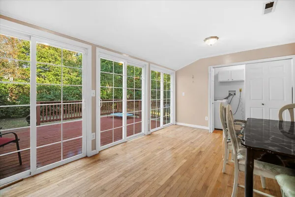 $290,000 | 555 West Barkley Street, Elloree, SC 29047