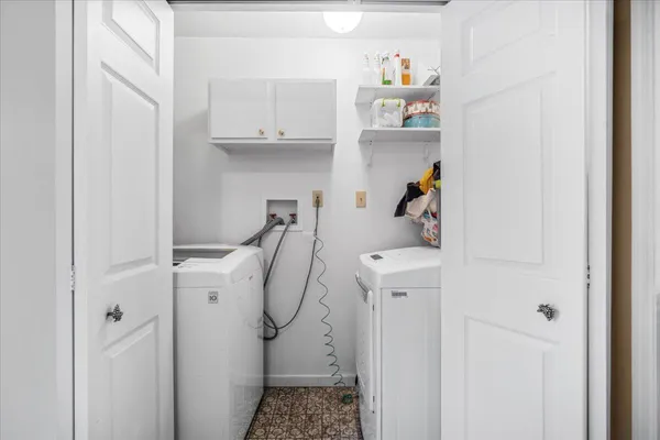 $290,000 | 555 West Barkley Street, Elloree, SC 29047