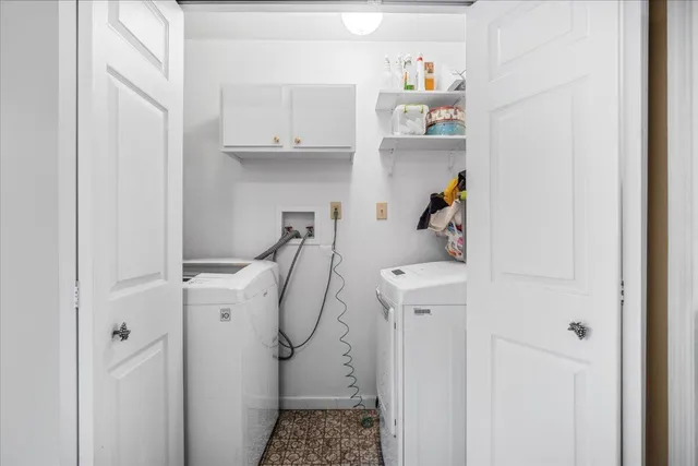 $290,000 | 555 West Barkley Street, Elloree, SC 29047