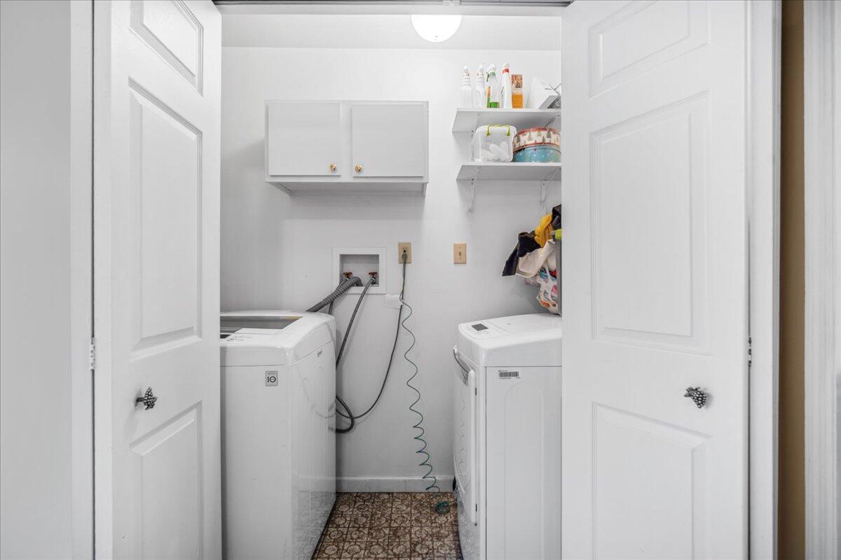 555 West Barkley Street Elloree, SC 29047 - Photo 25 of 44 25-555 W Barkley St-15