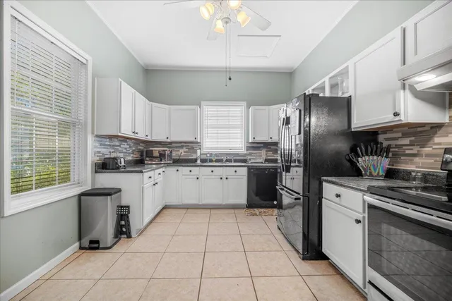 $290,000 | 555 West Barkley Street, Elloree, SC 29047