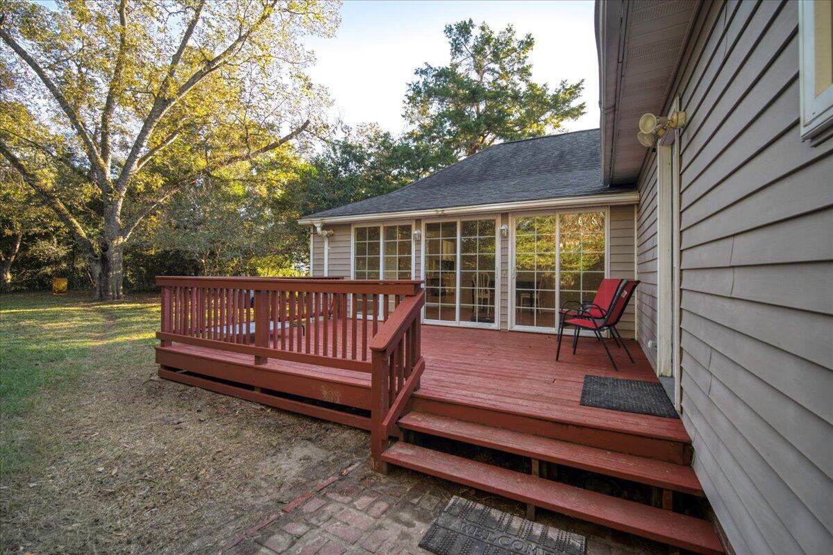 555 West Barkley Street Elloree, SC 29047 - Photo 38 of 44 38-555 W Barkley-4