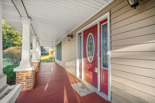 $290,000 | 555 West Barkley Street, Elloree, SC 29047