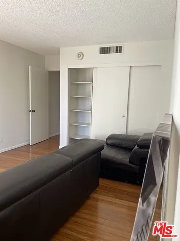 $3,275 | 600 West 9th Street, Unit 607, Los Angeles, CA 90015