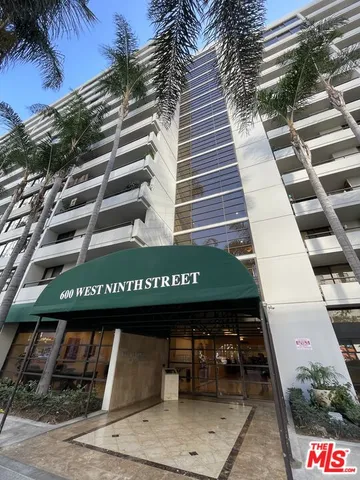 $3,275 | 600 West 9th Street, Unit 607, Los Angeles, CA 90015