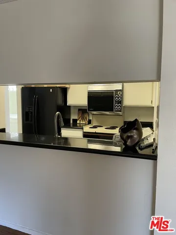 $3,275 | 600 West 9th Street, Unit 607, Los Angeles, CA 90015