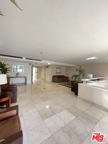 $3,275 | 600 West 9th Street, Unit 607, Los Angeles, CA 90015