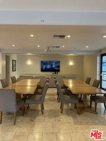 $3,275 | 600 West 9th Street, Unit 607, Los Angeles, CA 90015