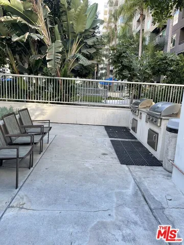 $3,275 | 600 West 9th Street, Unit 607, Los Angeles, CA 90015