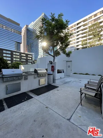 $3,275 | 600 West 9th Street, Unit 607, Los Angeles, CA 90015