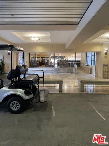 $3,275 | 600 West 9th Street, Unit 607, Los Angeles, CA 90015