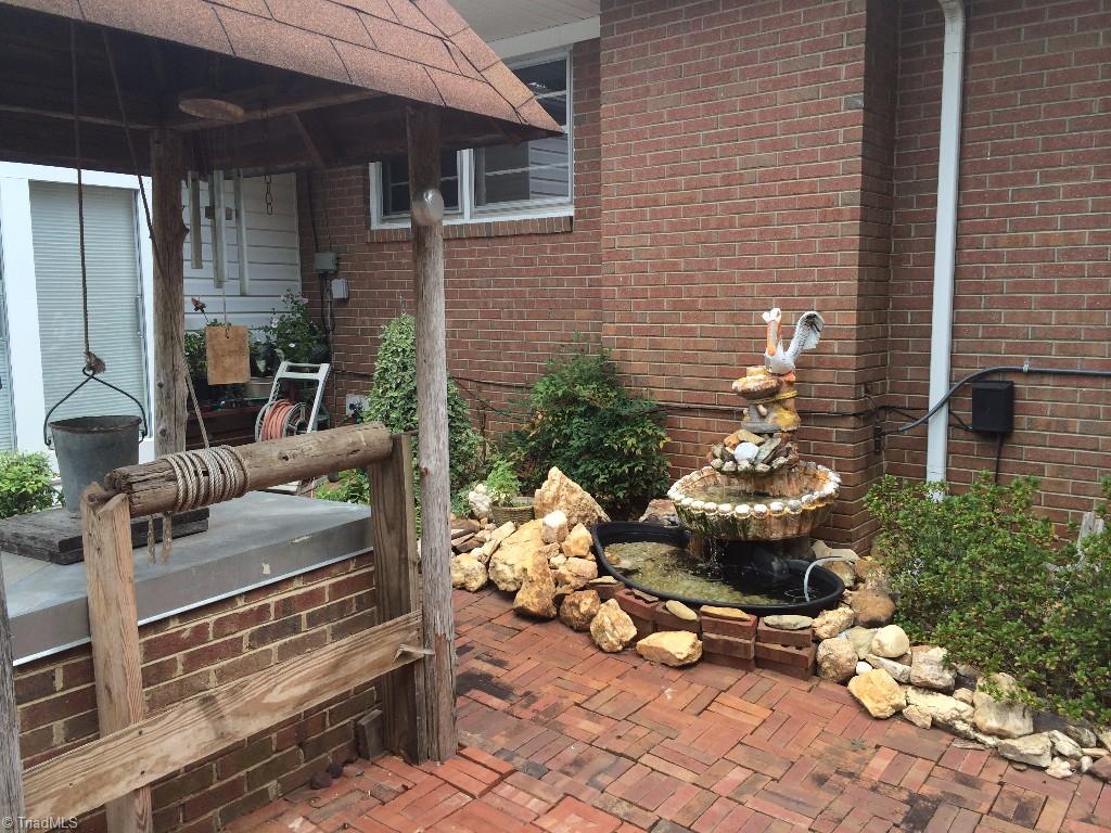 4839 Edgar Road Sophia, NC 27350 - Photo 5 of 30 Gallery Image 5