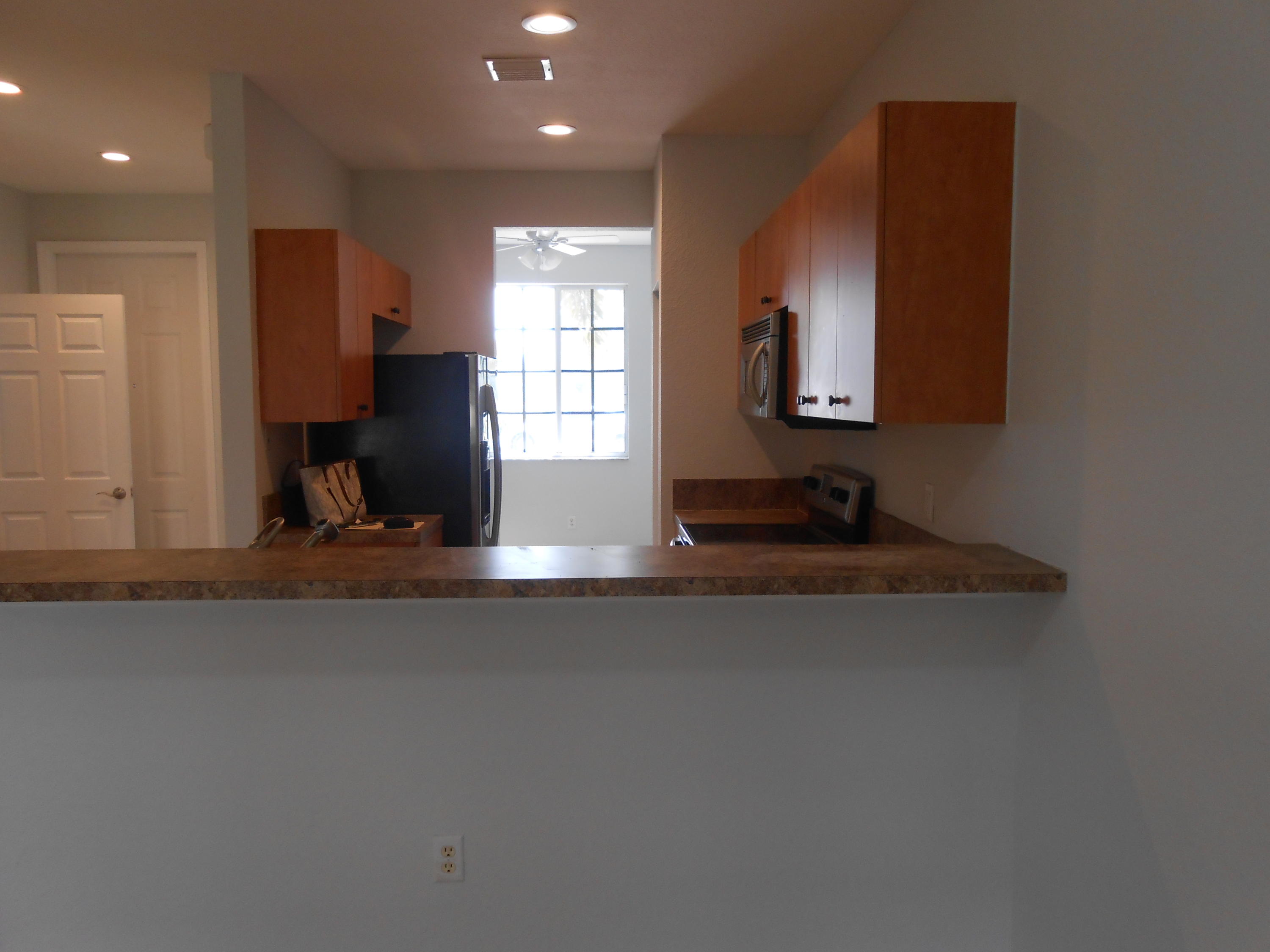 1950 Flamingo Place Riviera Beach, FL 33404 - Photo 4 of 30 004