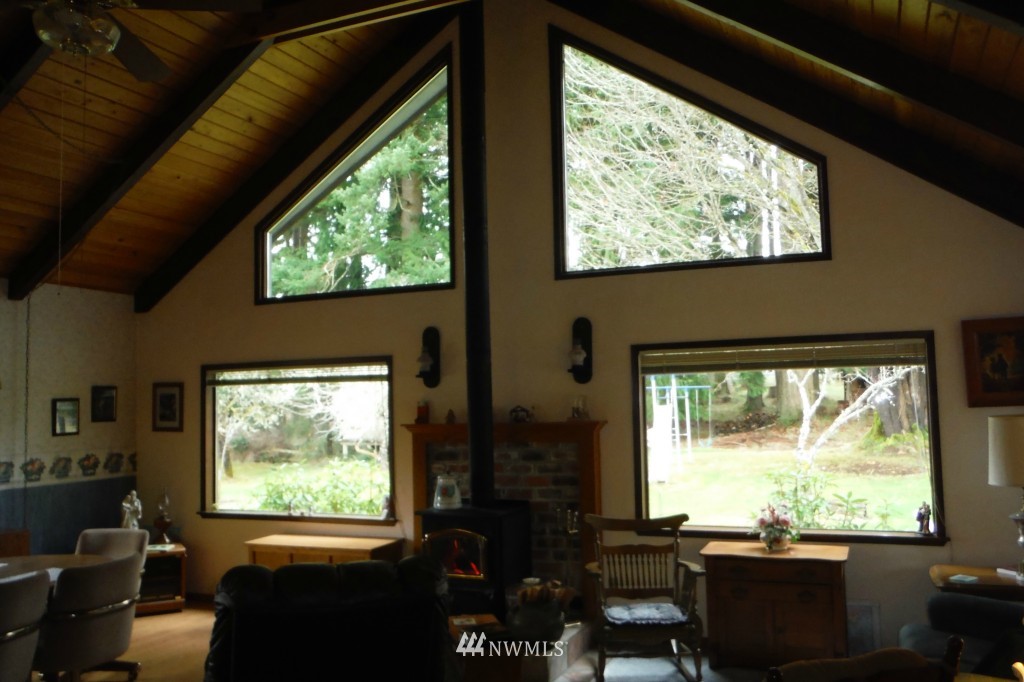263 Oxenford Road Port Angeles, WA 98363 - Photo 13 of 23 Gallery Image 13