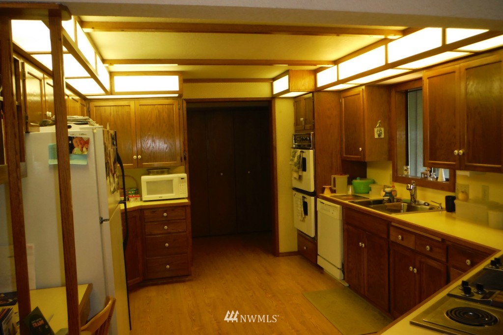 263 Oxenford Road Port Angeles, WA 98363 - Photo 15 of 23 Gallery Image 15