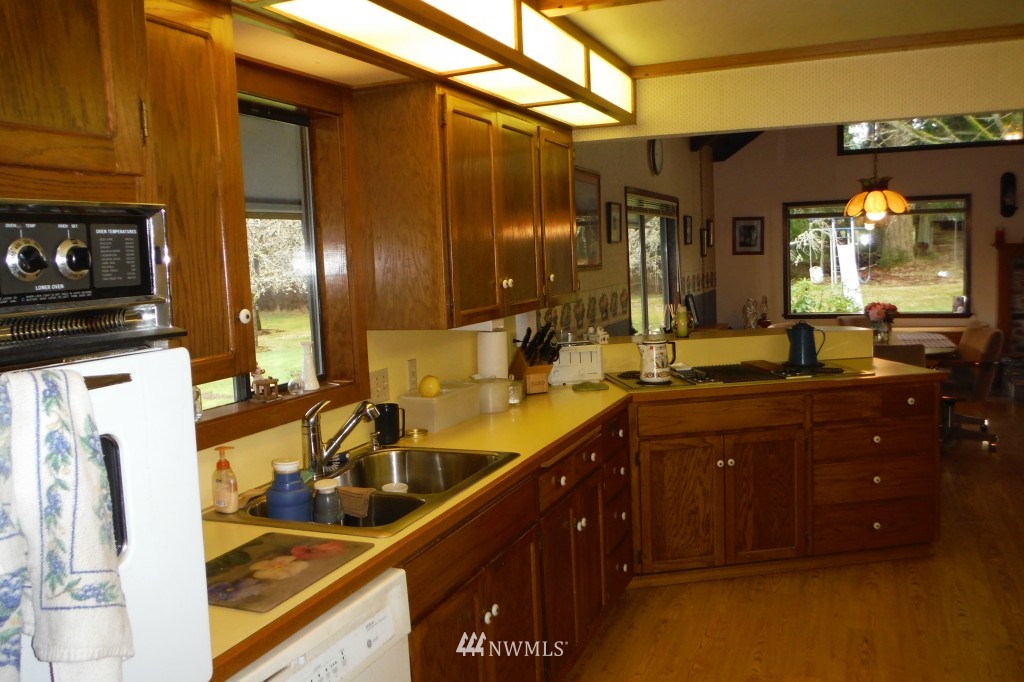 263 Oxenford Road Port Angeles, WA 98363 - Photo 16 of 23 Gallery Image 16