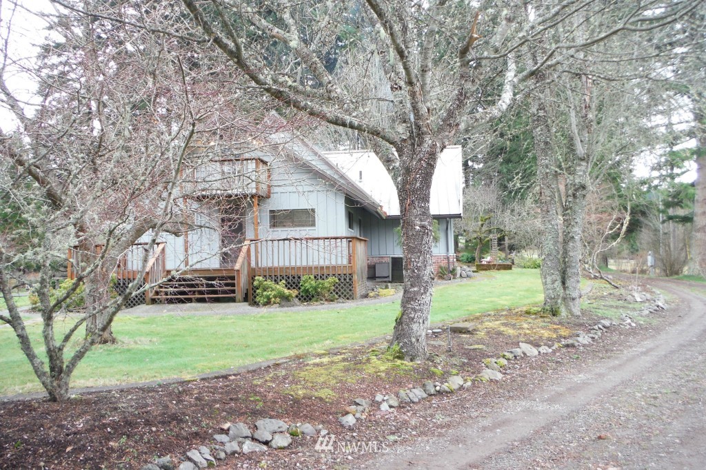 263 Oxenford Road Port Angeles, WA 98363 - Photo 3 of 23 Gallery Image 3