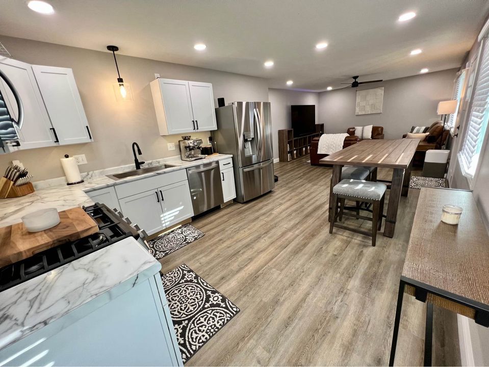 814 Parmon Road Bloomington, IL 61701 - Photo 4 of 14 Gallery Image 4