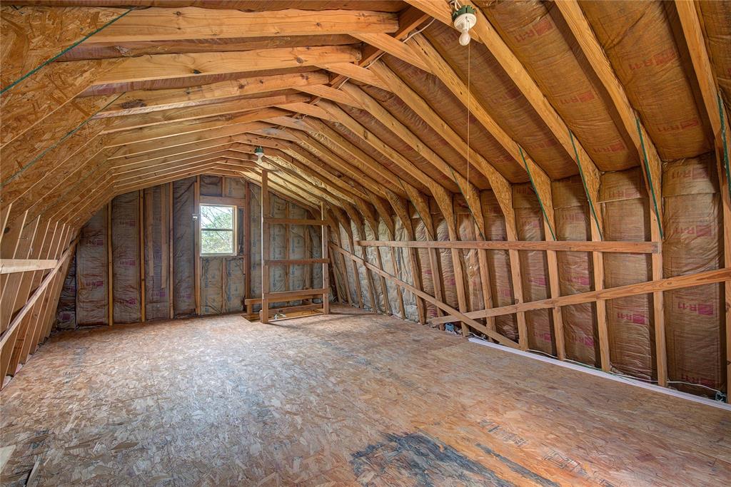 7007 Highway 50 Commerce, TX 75428 - Photo 31 of 40 Upstairs storage