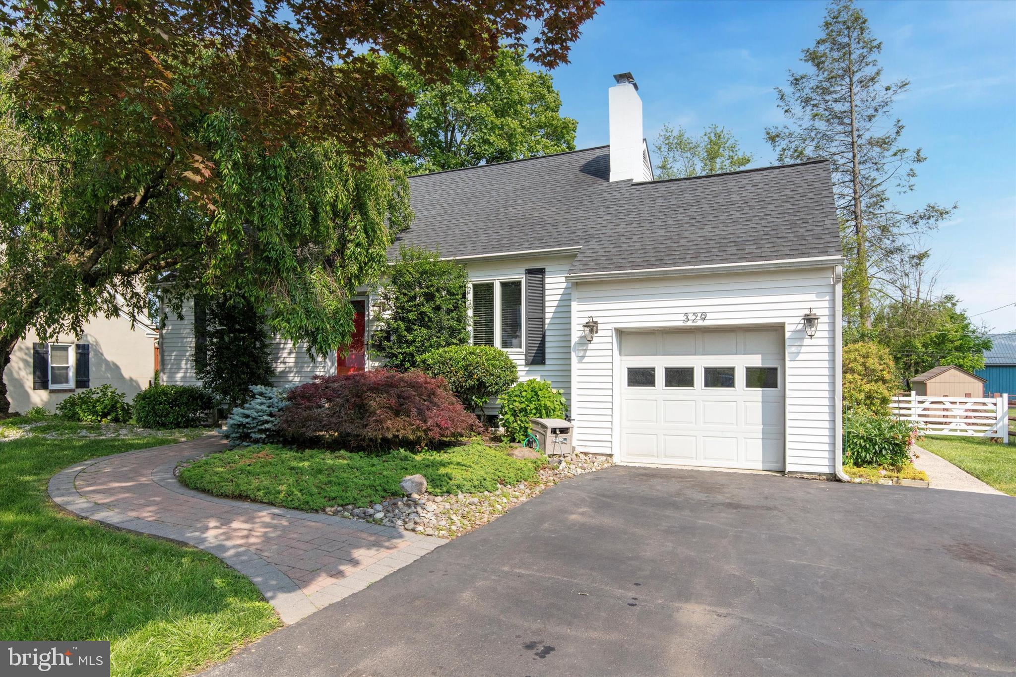 329 Clear Spring Road Lansdale, PA 19446 - Photo 1 of 34 Gallery Image 1