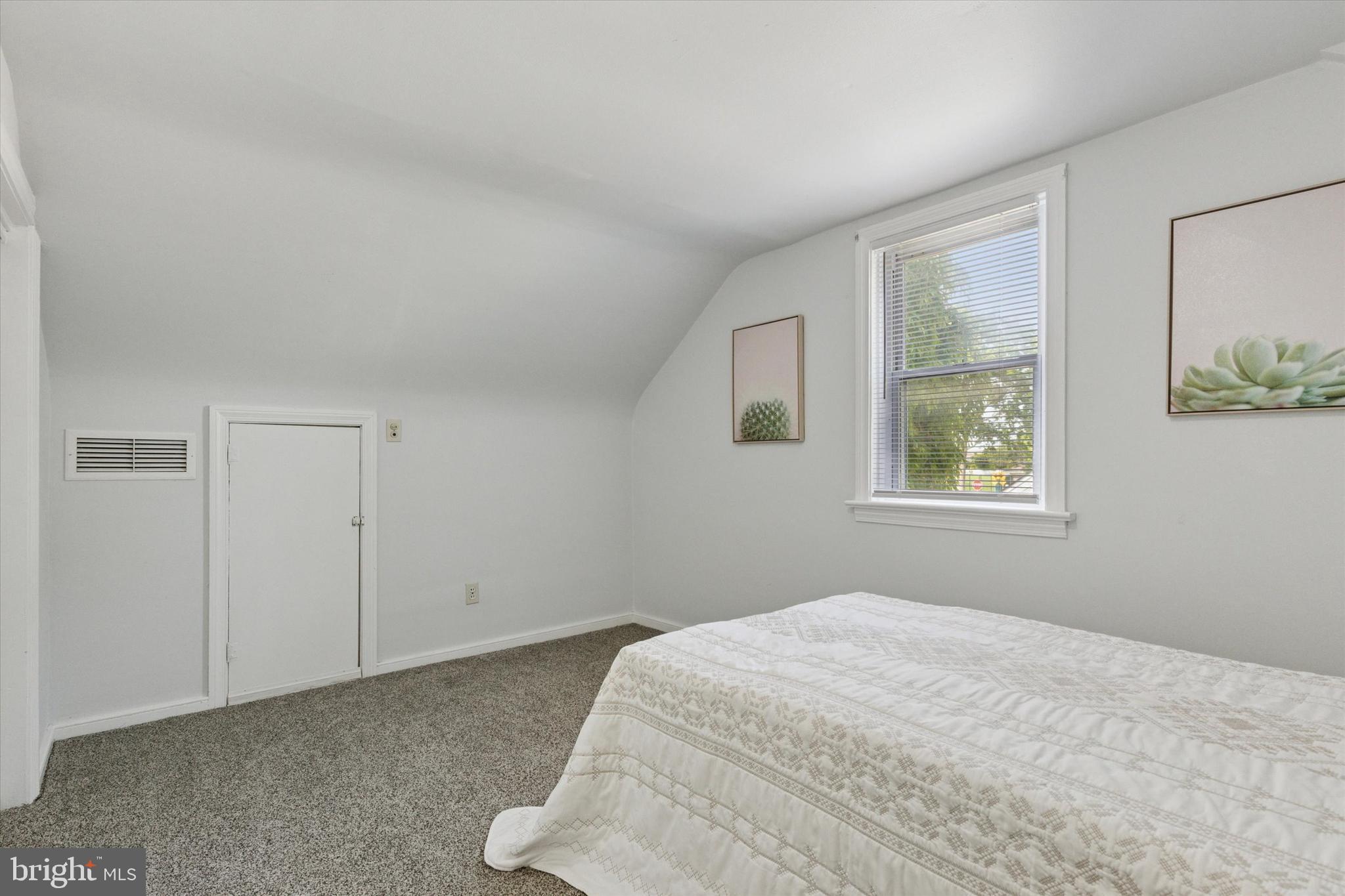 329 Clear Spring Road Lansdale, PA 19446 - Photo 19 of 34 Gallery Image 19