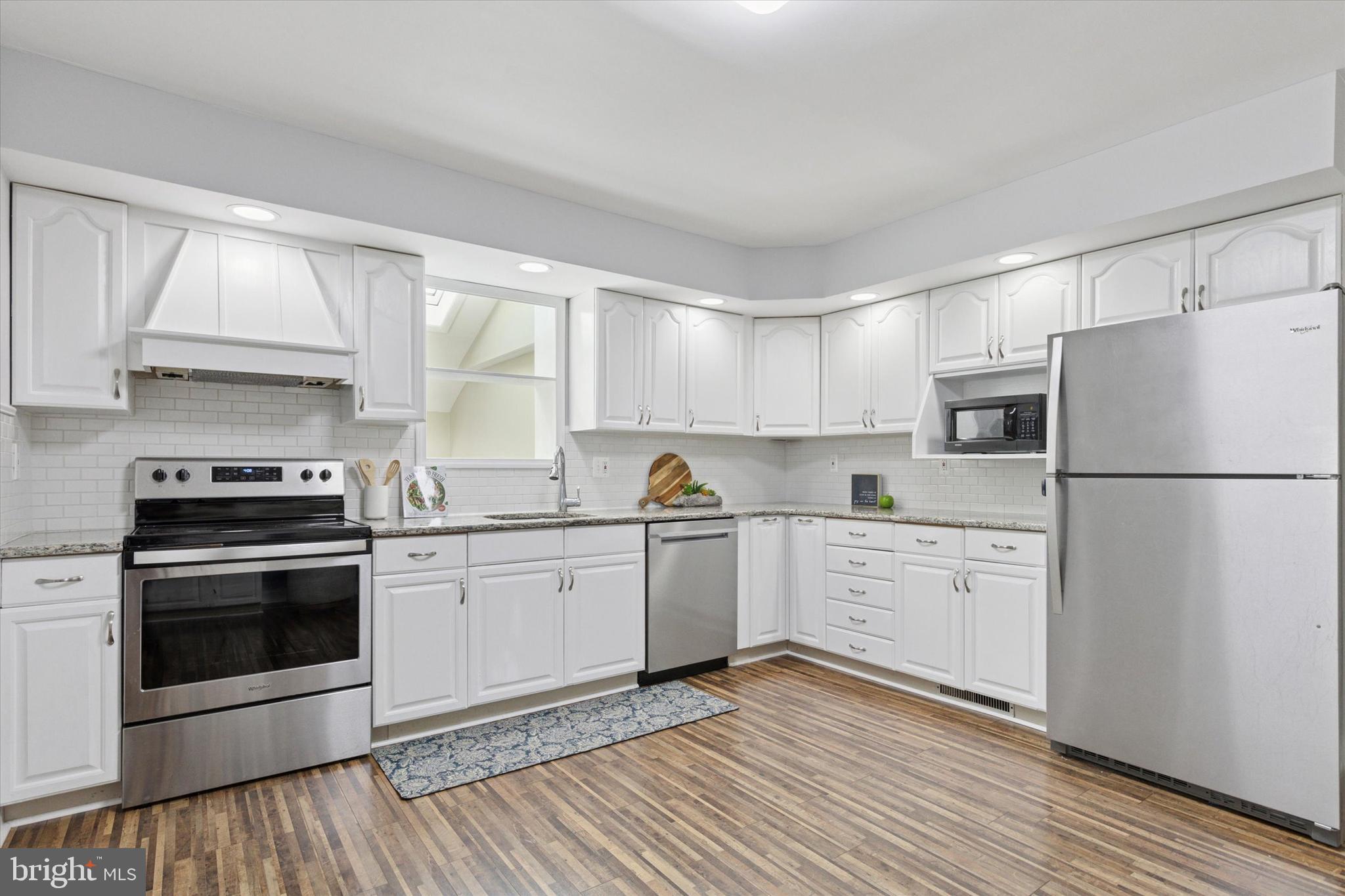 329 Clear Spring Road Lansdale, PA 19446 - Photo 2 of 34 Gallery Image 2