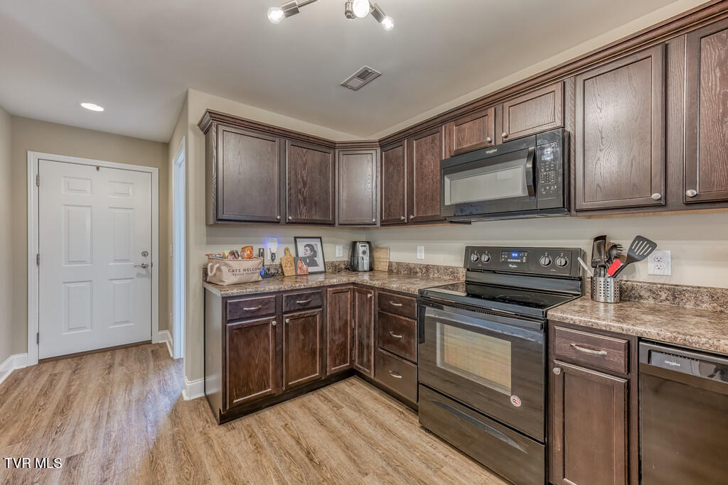 2927 Watauga Road, Unit 5 Johnson City, TN 37601 - Photo 6 of 28 2927 Watauga Rd., Unit 5-5-XL