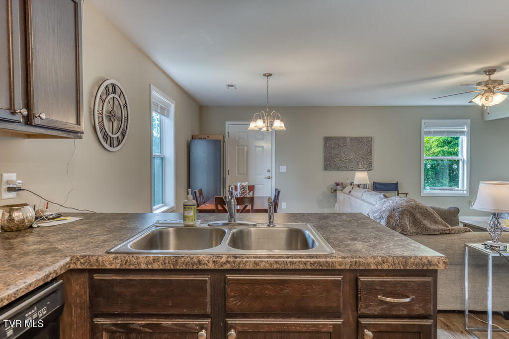 2927 Watauga Road, Unit 5 Johnson City, TN 37601 - Photo 7 of 28 2927 Watauga Rd., Unit 5-6-2-XL