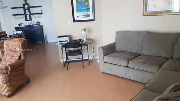 $3,500 | 3901 South Ocean Drive, Unit 8L, Hollywood, FL 33019