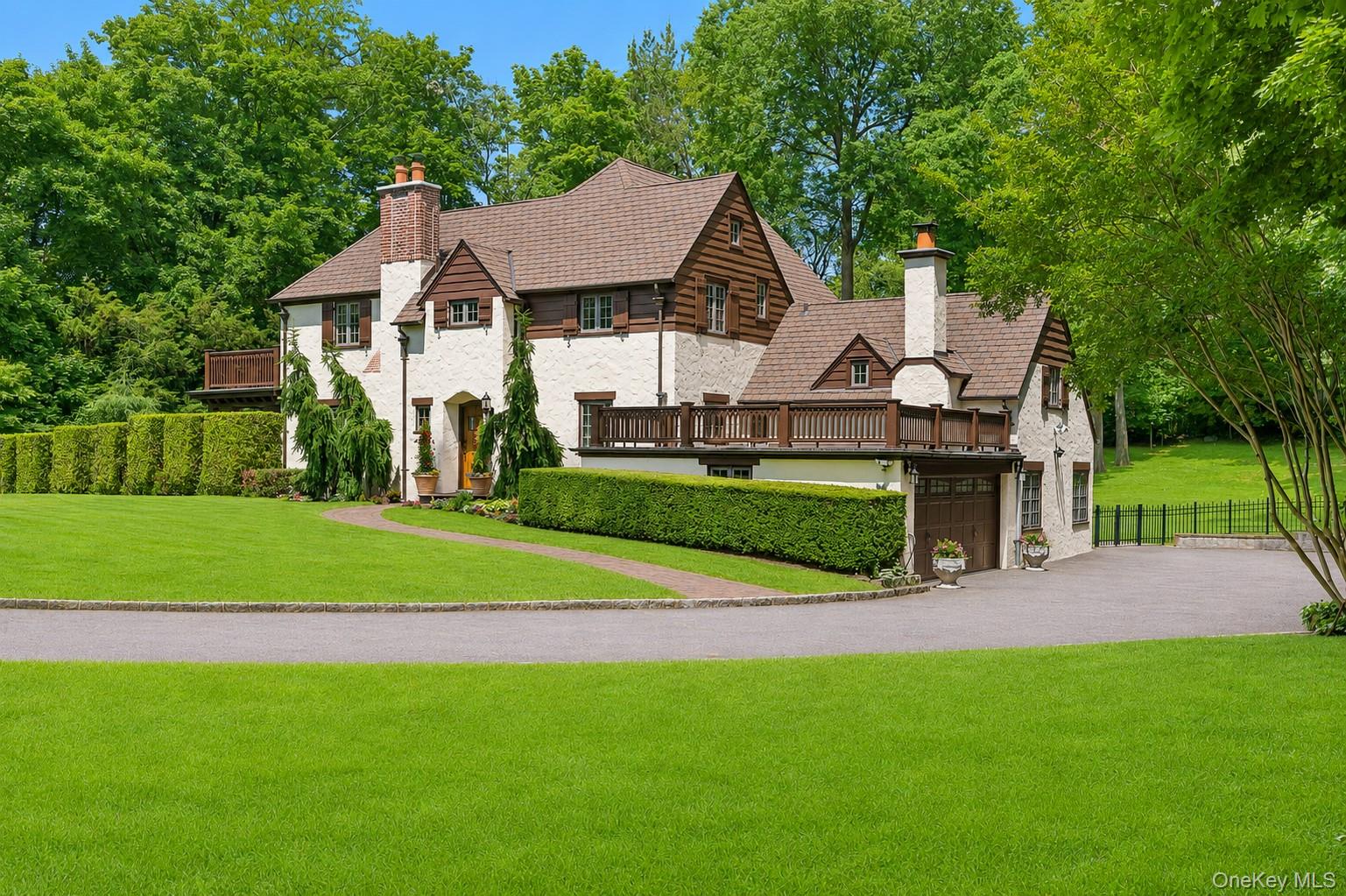 84 Luquer Road Manhasset, NY 11030 - Photo 30 of 30