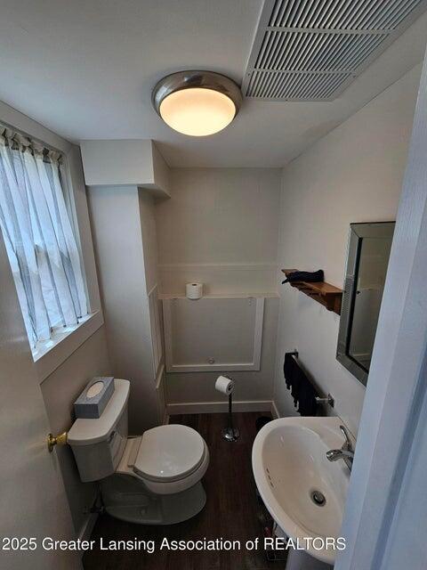 608 Edwards Street Grand Ledge, MI 48837 - Photo 20 of 29 Half Bath