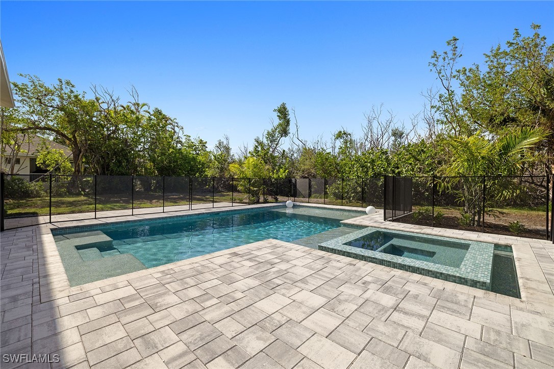 1448 Albatross Road Sanibel, FL 33957 - Photo 26 of 36