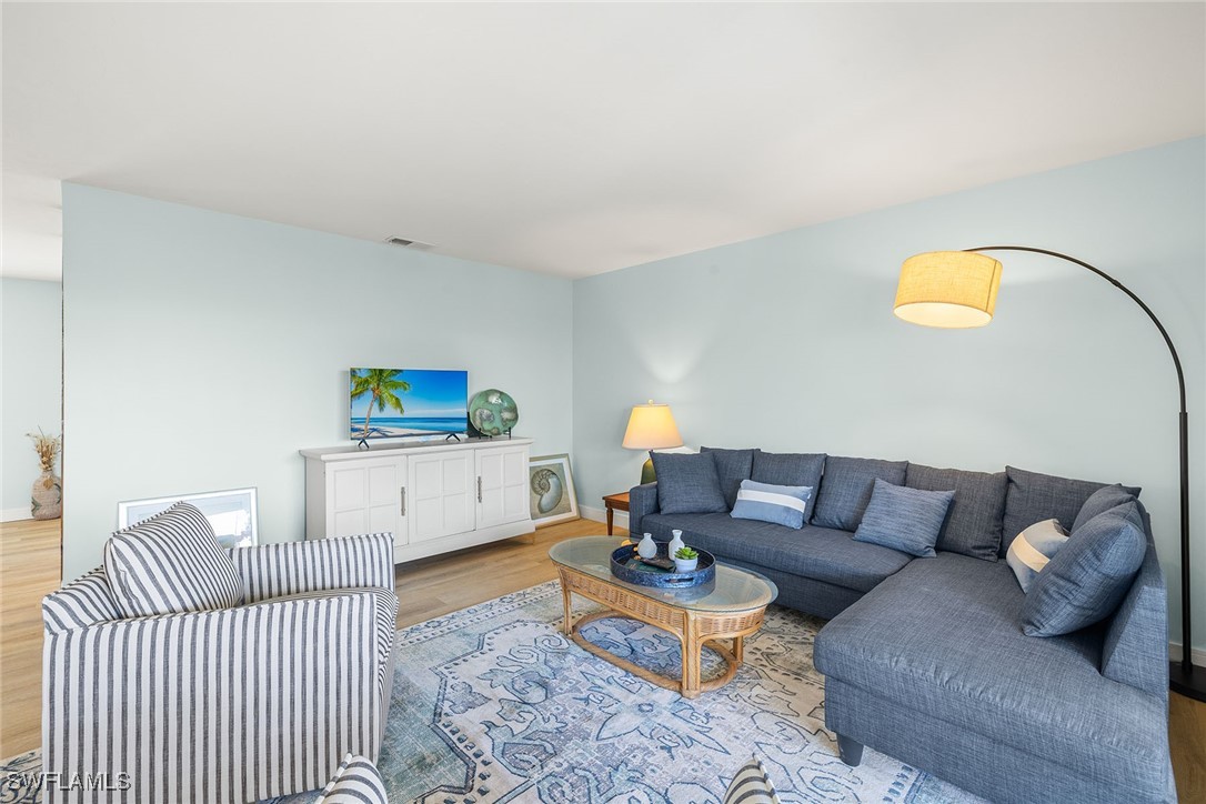 1448 Albatross Road Sanibel, FL 33957 - Photo 5 of 36