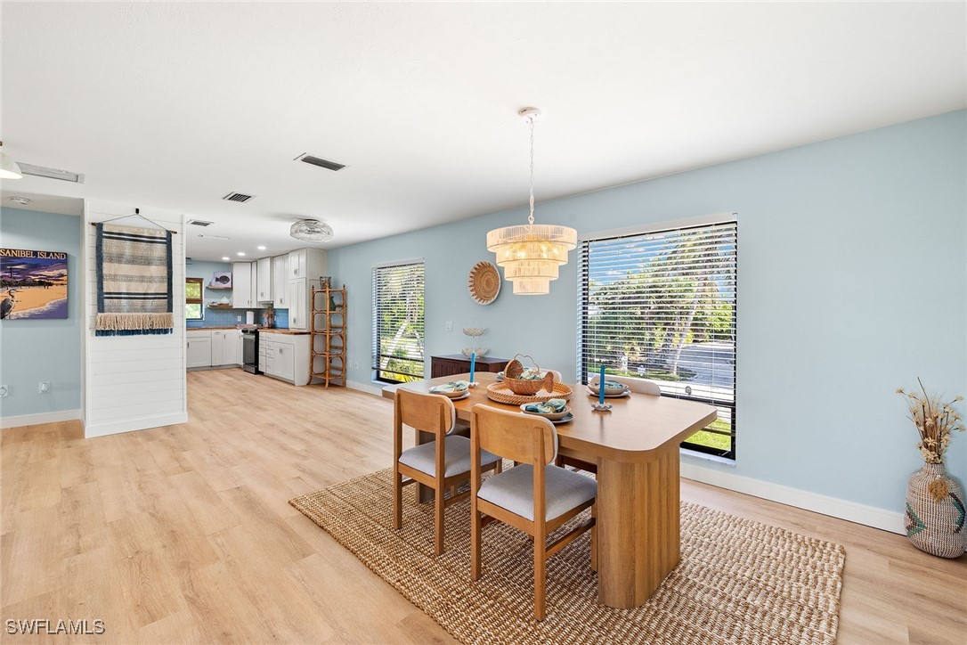 1448 Albatross Road Sanibel, FL 33957 - Photo 10 of 36