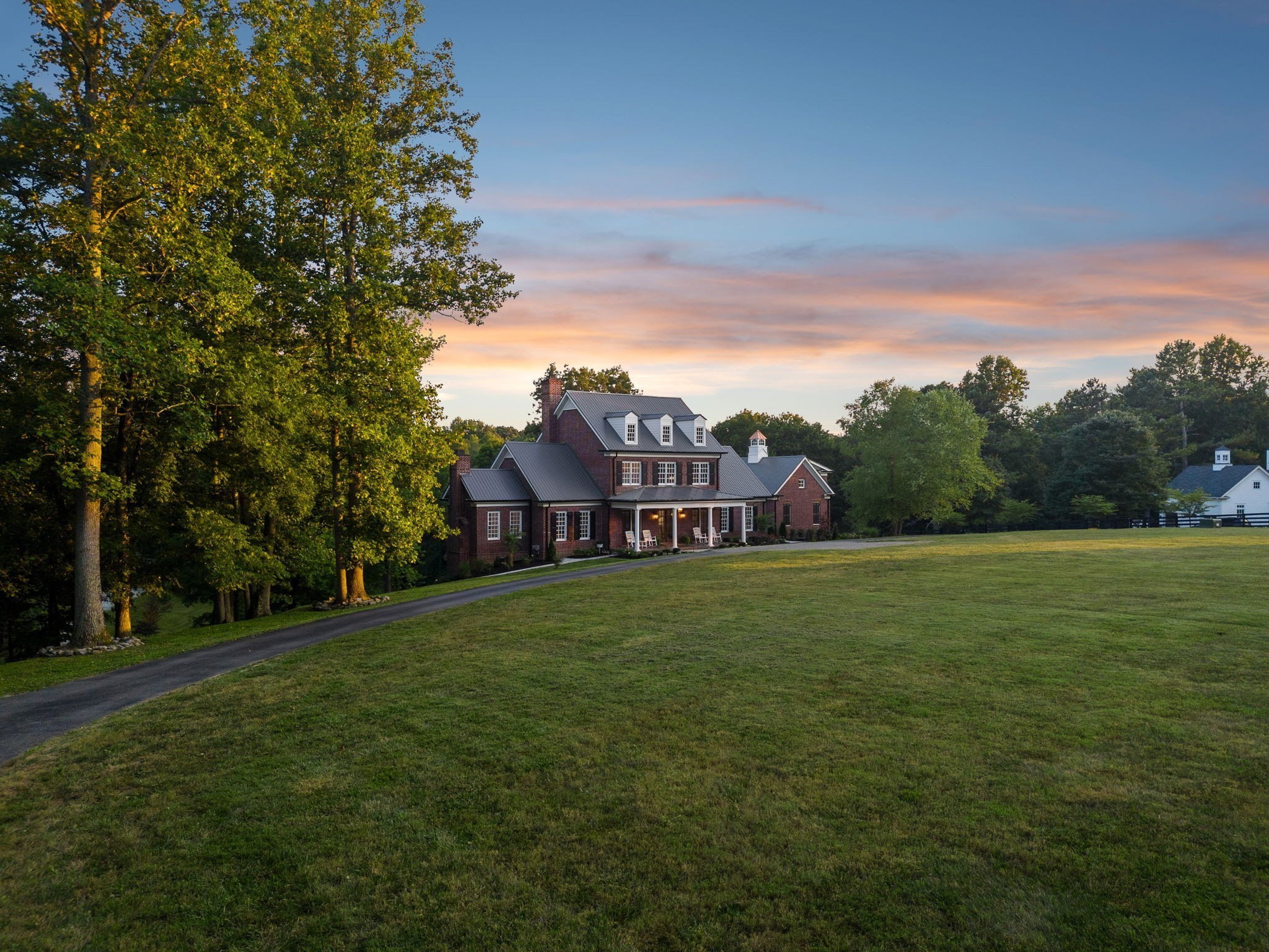 5557 Parker Branch Road Franklin, TN 37064 - Photo 5 of 77