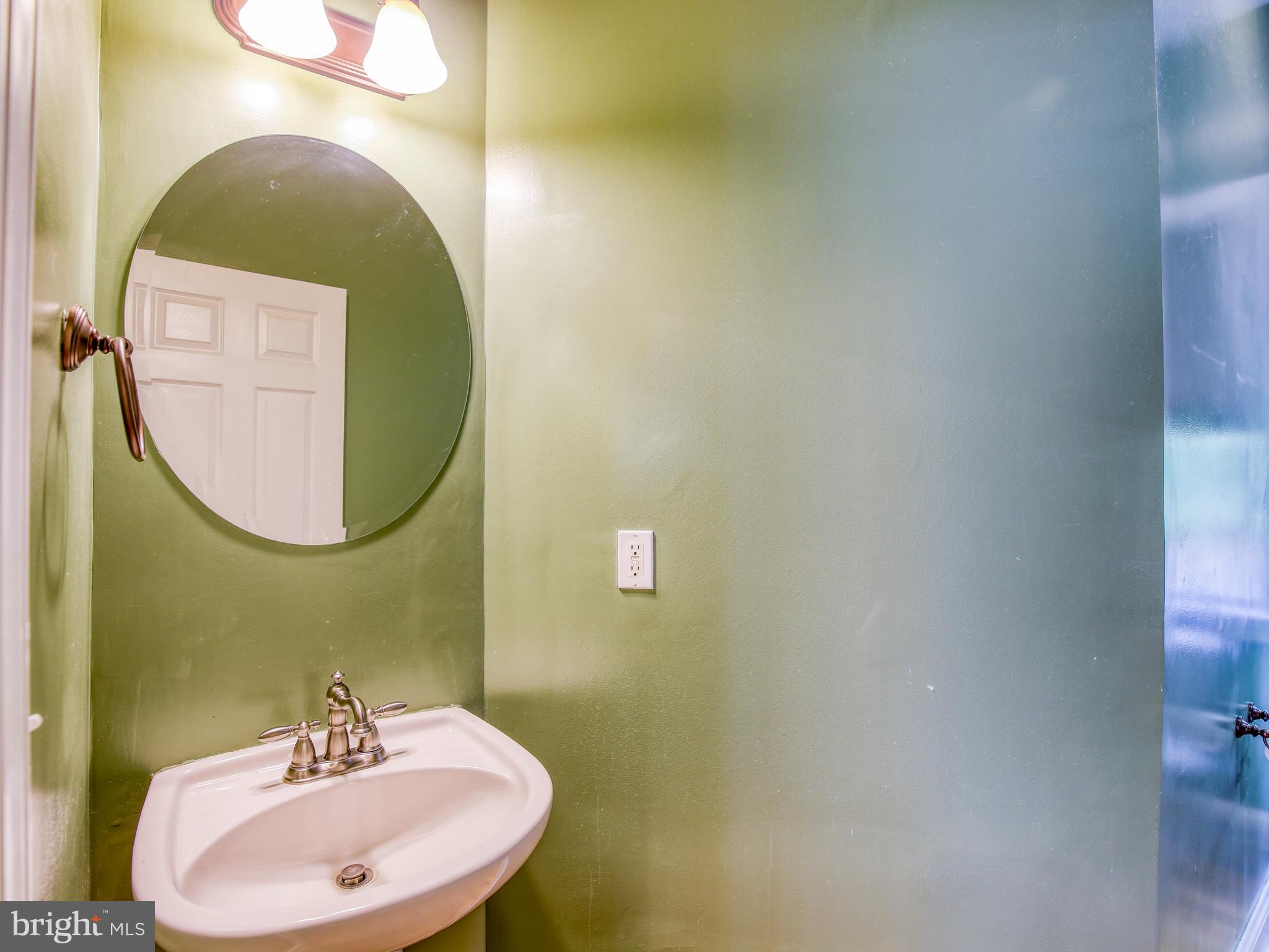 25 Jenkins Road Gerrardstown, WV 25420 - Photo 33 of 61 Full bathroom on main floor
