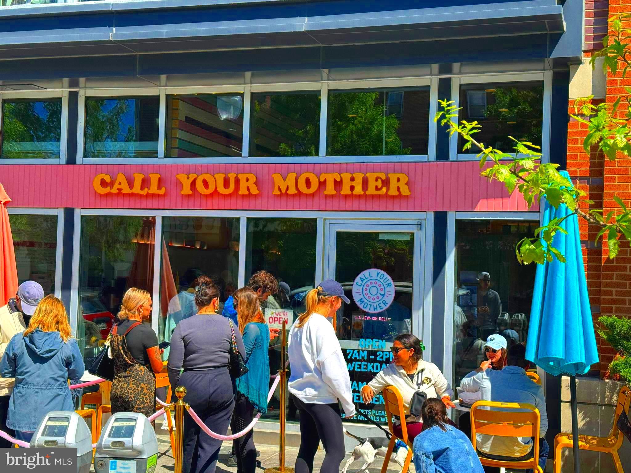 1245 13th Street Northwest, Unit 313 Washington, DC 20005 - Photo 36 of 43 a group of people sitting on the floor of front door