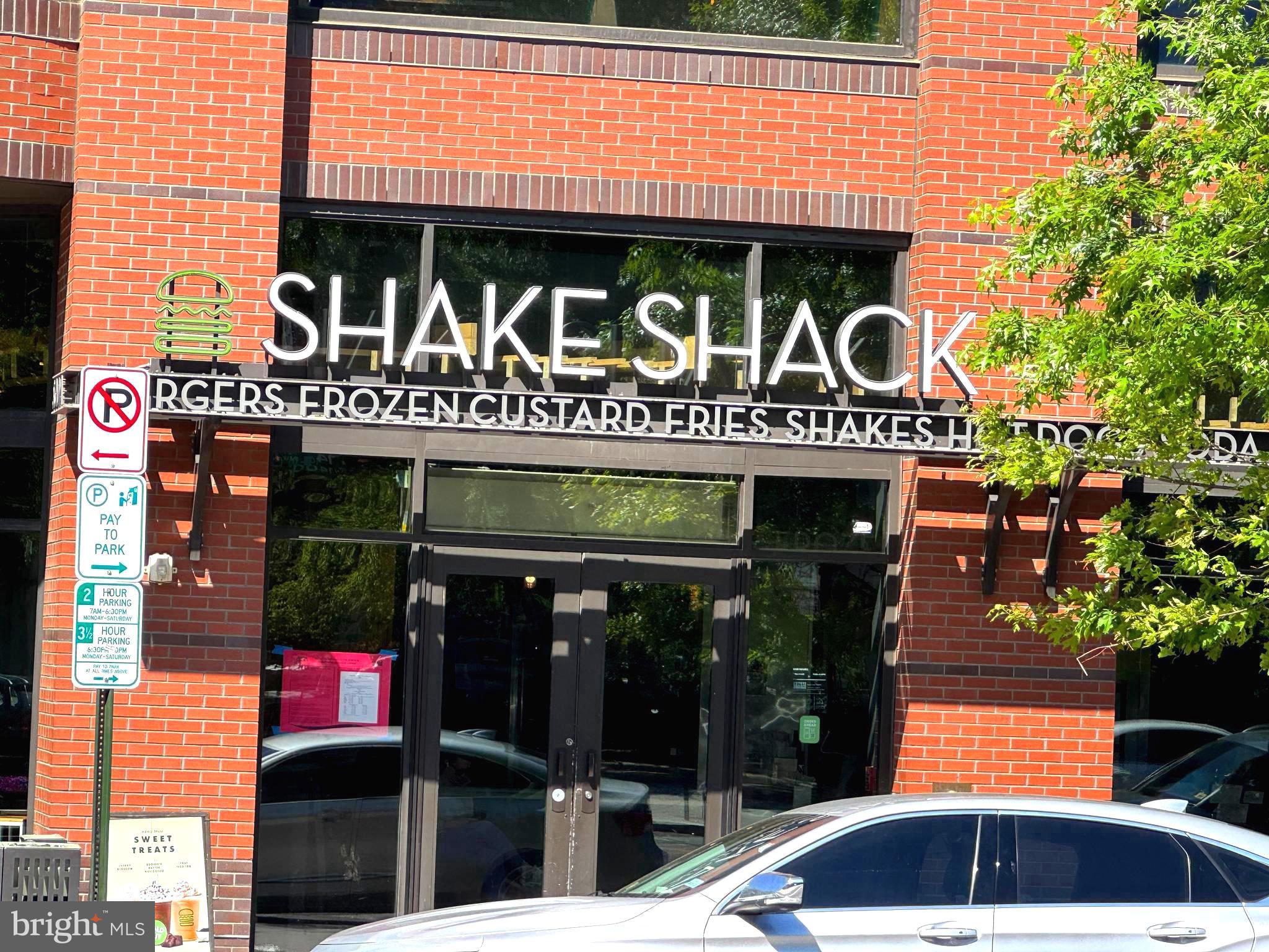 1245 13th Street Northwest, Unit 313 Washington, DC 20005 - Photo 38 of 43 a view of a stores