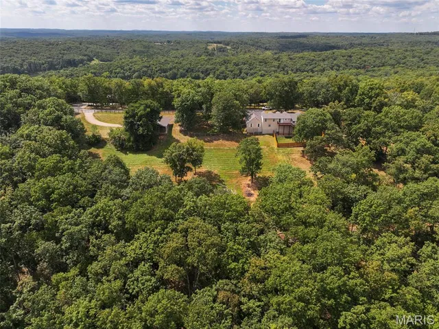 $620,000 | 2381 Rock N Horse S Drive, Festus, MO 63028