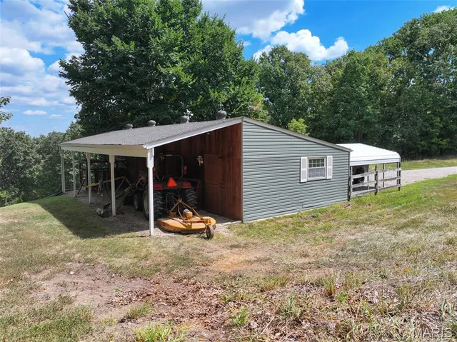 $620,000 | 2381 Rock N Horse S Drive, Festus, MO 63028