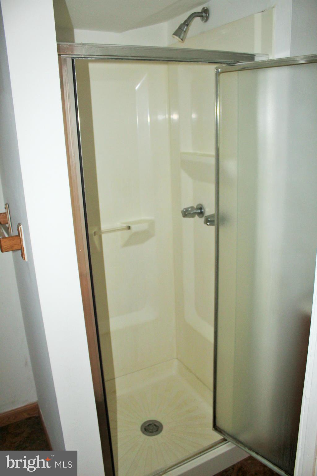 8310 Stillmeadow Road, Unit 1F Baltimore, MD 21236 - Photo 16 of 21 Bath