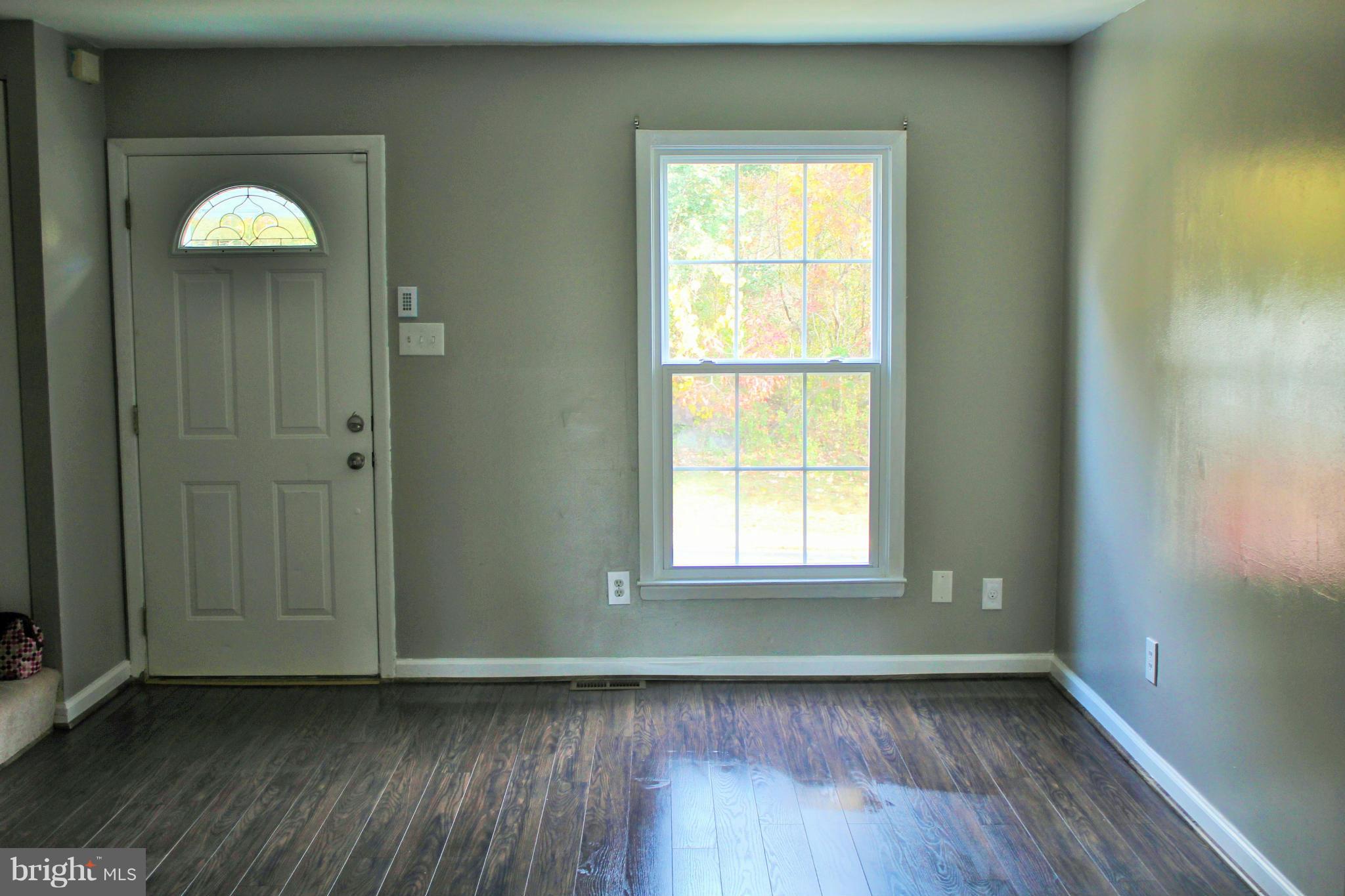 8310 Stillmeadow Road, Unit 1F Baltimore, MD 21236 - Photo 3 of 21 Living Room